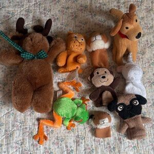🛍️5/$20🛍️Lot of 9 Assorted Finger Puppets.